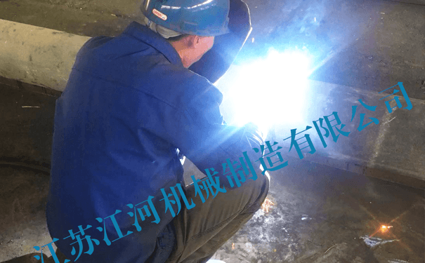 您是否面臨過雙金屬?gòu)?fù)合管現(xiàn)場(chǎng)施工的焊接難題呢？
